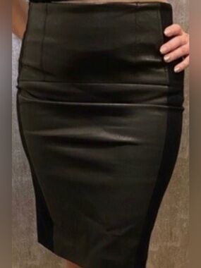 Brunello Cucinelli Wool and Leather Pencil Skirt Sz. 4